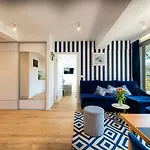 Apartment 21b Niebieskie Z Basenem Krytym, Odkrytym, Sala Zabaw, Animacjami Poddabie