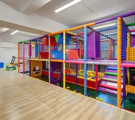 21b Niebieskie Z Basenem Krytym, Odkrytym, Sala Zabaw, Animacjami *