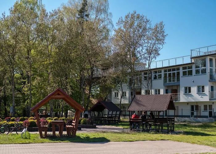 21b Niebieskie Z Basenem Krytym, Odkrytym, Sala Zabaw, Animacjami Апартаменты Поддомбе